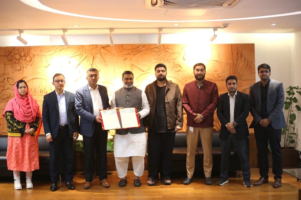 জাতীয় বিশেষ অর্থনৈতিক অঞ্চলে কারখানা তৈরি করবে দেশীয় কোম্পানি জান্ট এক্সেসরিজ লিমিটেড। এ জন্য আজ বুধবার রাজধানীর আগারগাঁওয়ে বাংলাদেশ অর্থনৈতিক অঞ্চল কর্তৃপক্ষের কার্যালয়ে (বেজা) এই প্রতিষ্ঠানের মধ্যে চুক্তি স্বাক্ষর অনুষ্ঠিত হয়