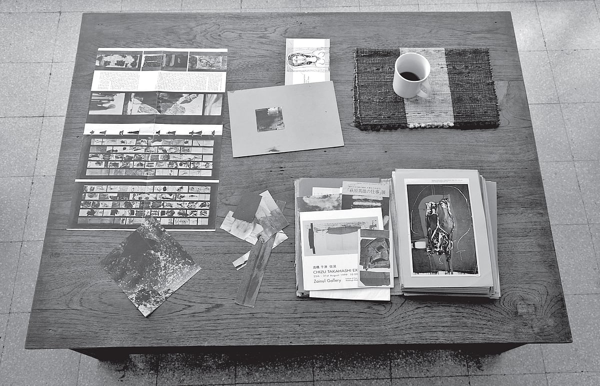 প্রদর্শনীর স্যুভেনির থেকে নেওয়া