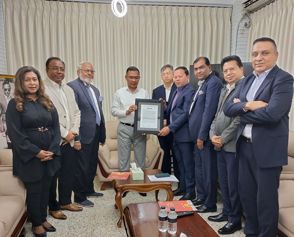 বিএনপি চেয়ারম্যান তারেক রহমানের সঙ্গে সাক্ষাৎ করেছেন বাংলাদেশ বেসরকারি বিশ্ববিদ্যালয় সমিতির (এপিইউবি) নেতারা