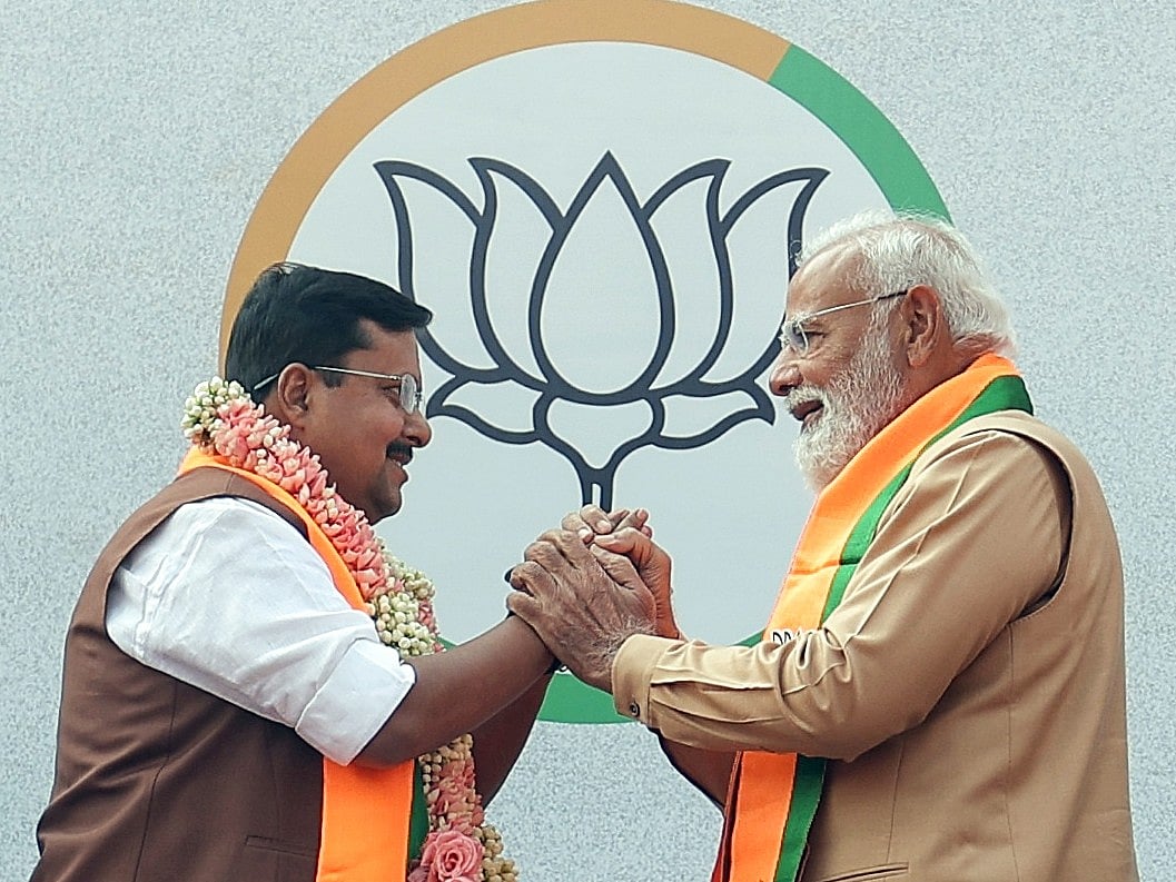 বিজেপির নতুন সভাপতি নিতিন নবীনকে অভিনন্দন জানাচ্ছেন প্রধানমন্ত্রী নরেন্দ্র মোদি। ২০ জানুয়ারি ২০২৬, নয়াদিল্লি