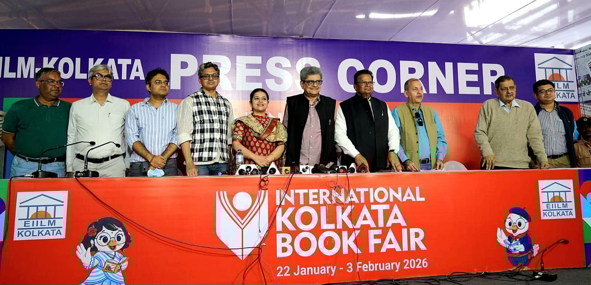 কলকাতা আন্তর্জাতিক বইমেলা উপলক্ষে গতকাল মঙ্গলবার আয়োজন করা হয় সংবাদ সম্মেলনের