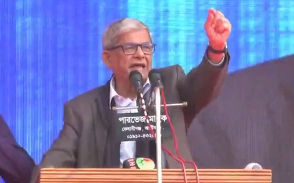 সিলেট নগরের আলিয়া মাদ্রাসা মাঠে বিএনপির প্রথম নির্বাচনী জনসভায় বক্তব্য দেন মির্জা ফখরুল। আজ বৃহস্পতিবার