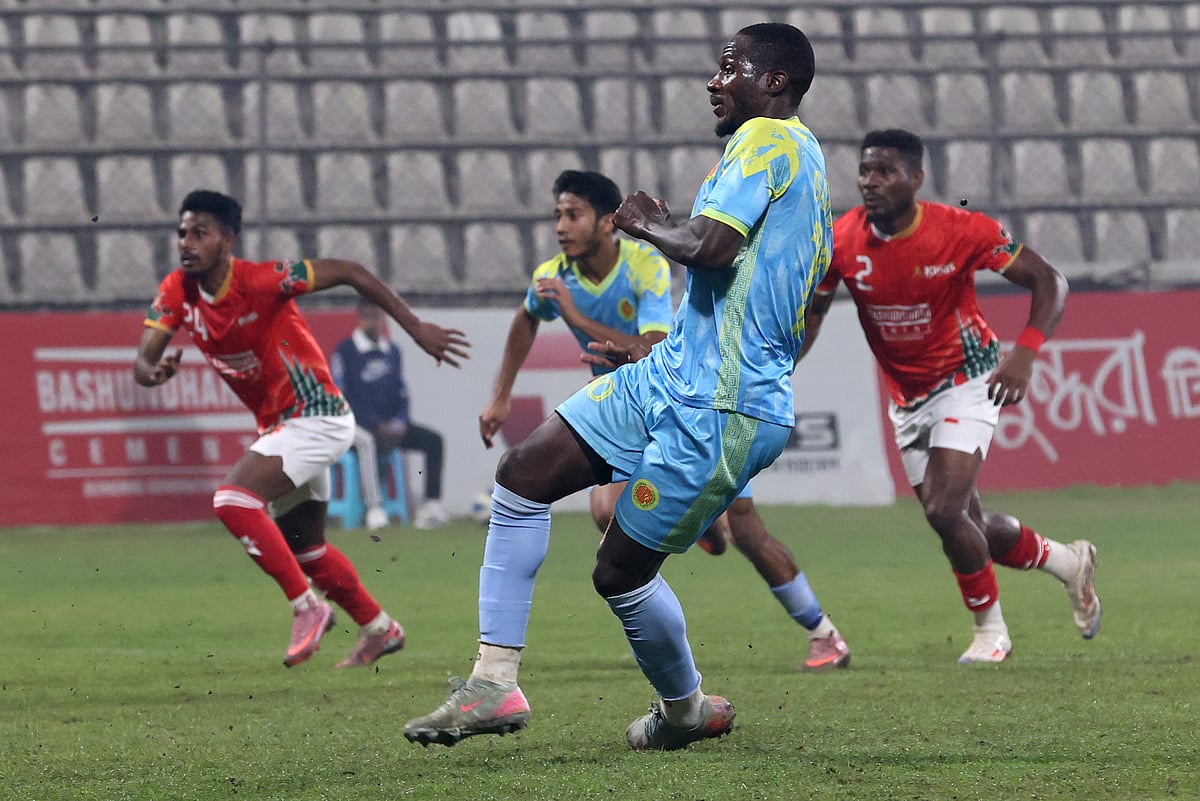 বাংলাদেশ ফুটবল লিগে এবার আসছেন পাকিস্তানি ফুটবলাররাও