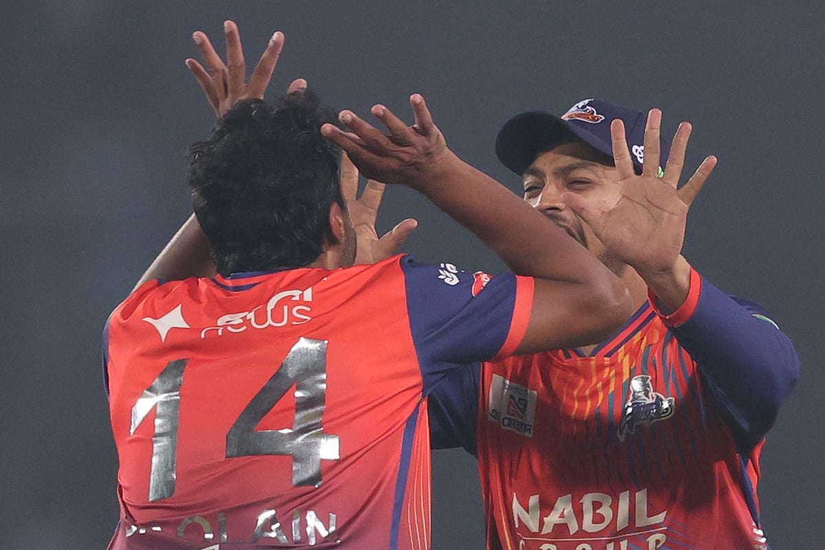 নাজমুলের নেতৃত্বে চ্যাম্পিয়ন হয়েছে রাজশাহী