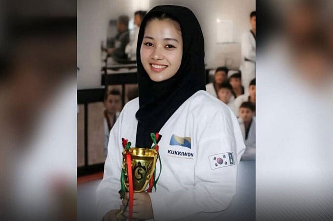 খাদিজা আহমাদজাদা