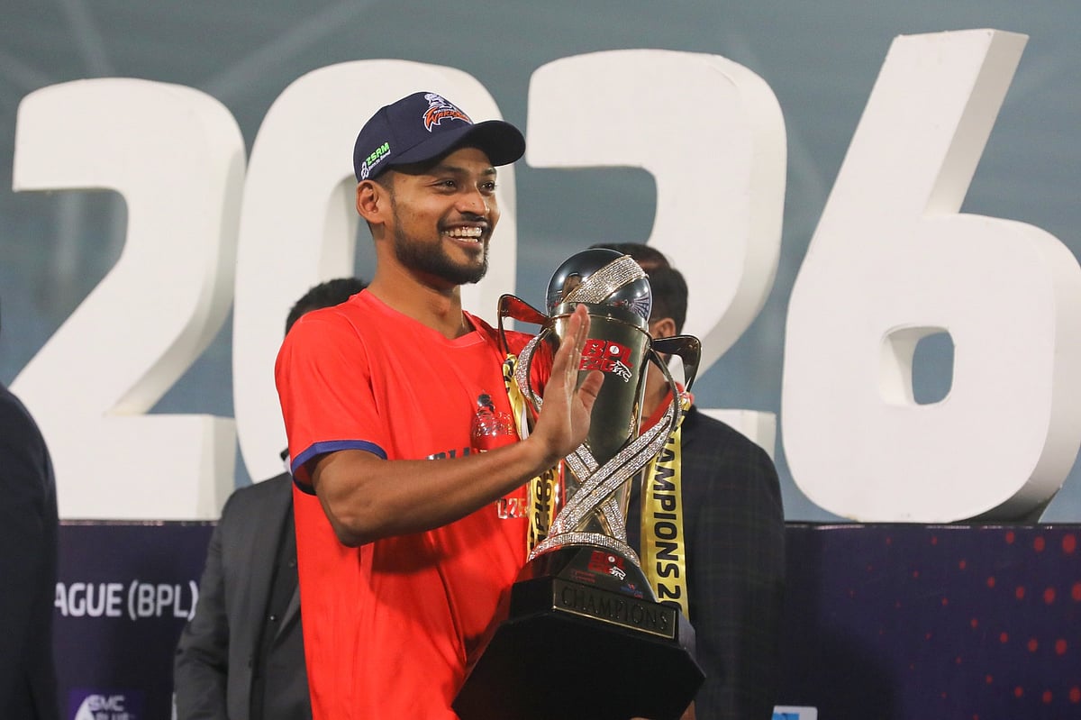 রাজশাহীর অধিনায়ক নাজমুল হোসেন