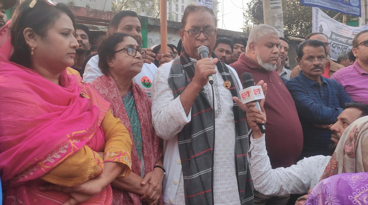 নির্বাচনী প্রচারে ঢাকা-১২ আসনে বিএনপি জোটের মনোনীত প্রার্থী সাইফুল হক। শেরেবাংলা নগর, ঢাকা। ২৫ জানুয়ারি ২০২৬