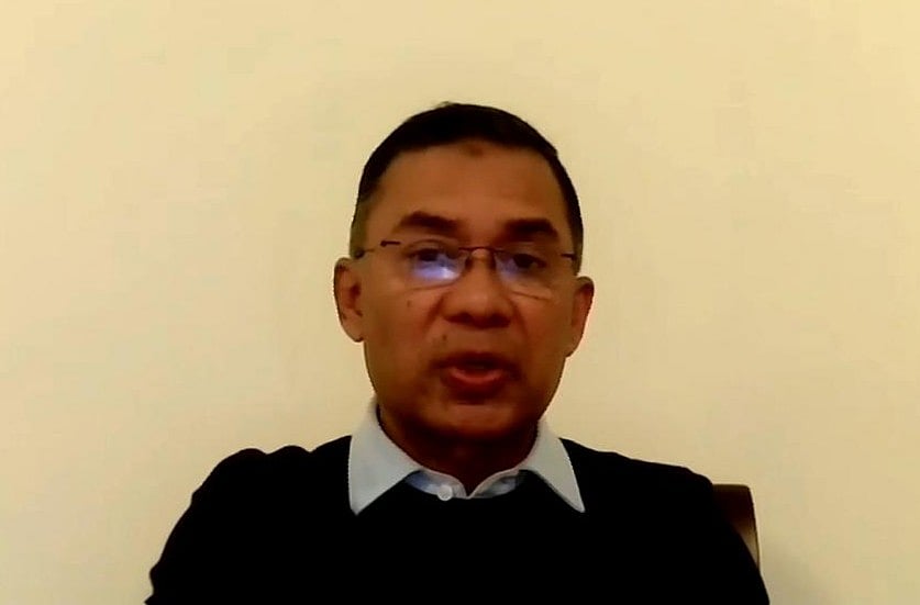 নোয়াখালীর হাতিয়ায় নির্বাচনী সমাবেশে তারেক রহমান ভার্চ্যুয়ালি যুক্ত হয়ে কথা বলেন