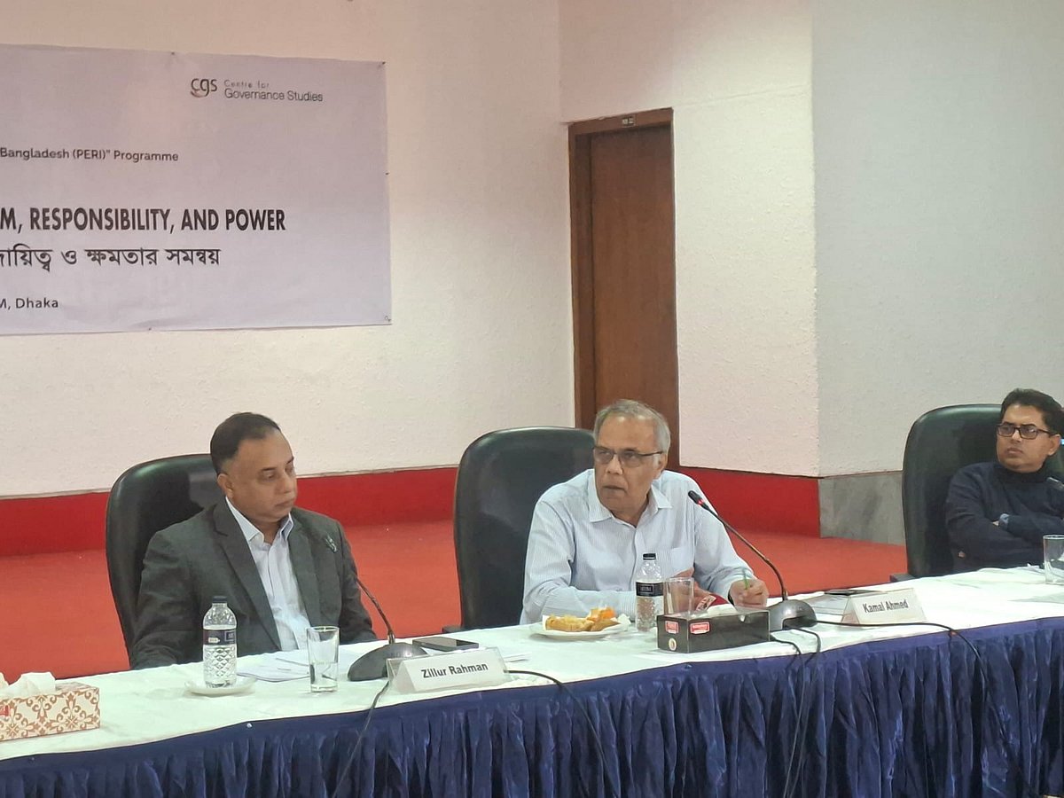 ‘বাংলাদেশে গণমাধ্যম সংস্কার: স্বাধীনতা, দায়িত্ব ও ক্ষমতার সমন্বয়’ শীর্ষক নীতি সংলাপে বক্তব্য দেন কামাল আহমেদ। সিরডাপ মিলনায়তন, ঢাকা