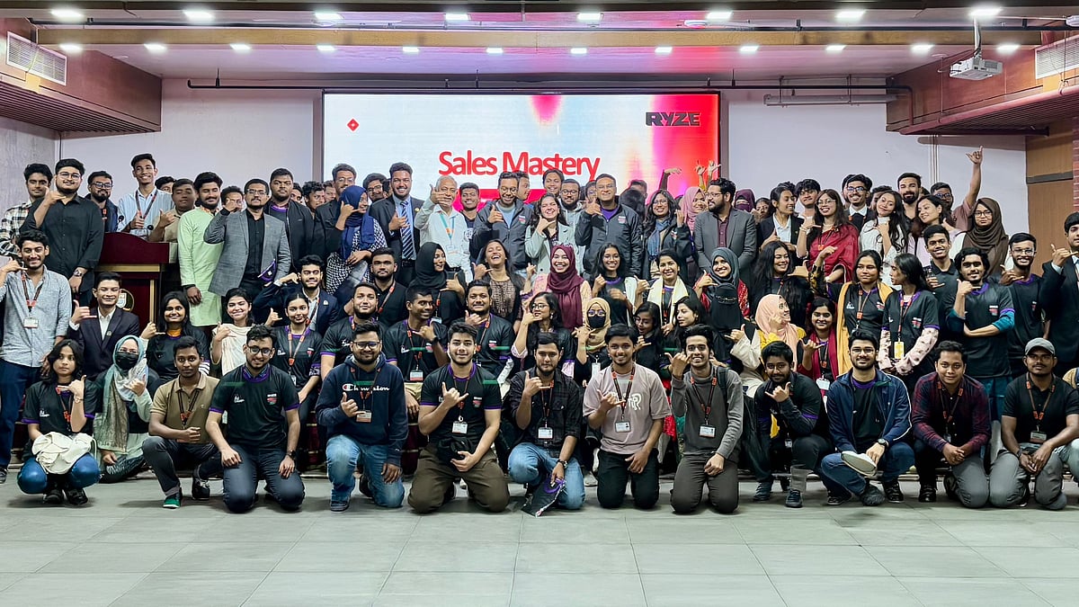 এআই ক্যাম্পে অংশগ্রহণকারী শিক্ষার্থীরা