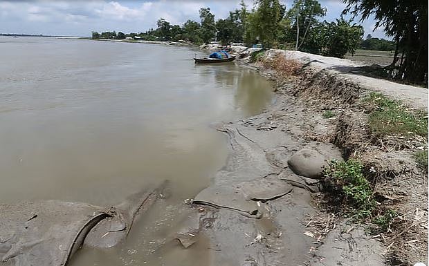 তিস্তাপারের মানুষ ভাঙনের স্থায়ী সমাধান চায়। নদীর গভীরতা না থাকায় সামান্য পানিতে যে বন্যা হয় সেই বন্যা থেকে মুক্তি চায়।