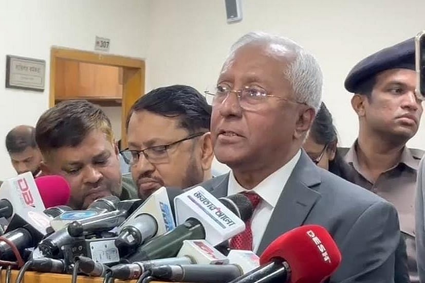 নির্বাচন কমিশন সচিবালয়ের সিনিয়র সচিব আখতার আহমেদ