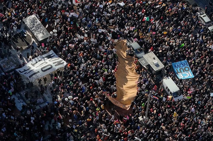 মিনেসোটার মিনিয়াপোলিসে বিক্ষোভ হয়