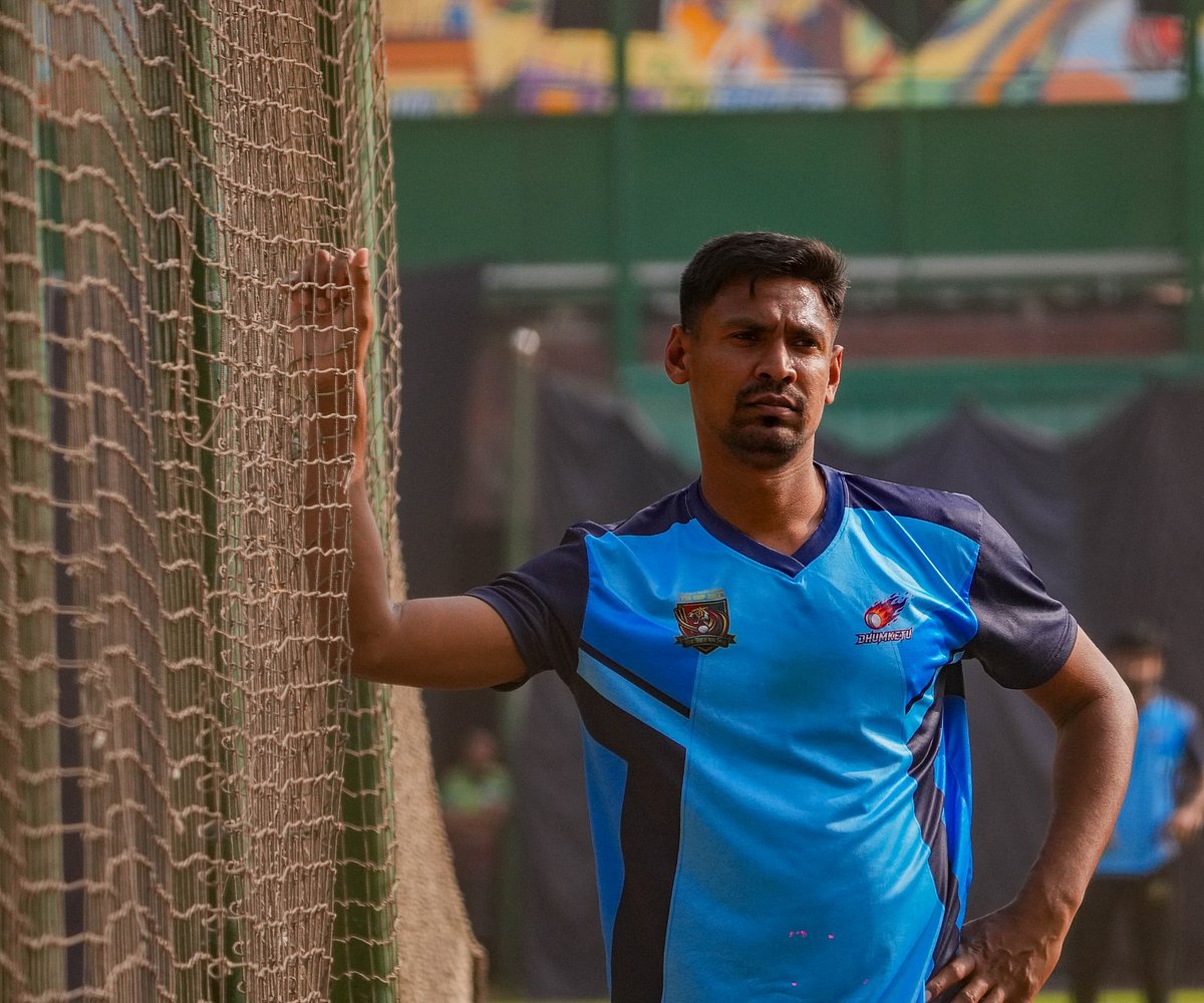 অদম্য বাংলাদেশ টি–টুয়েন্টি কাপের জন্য অনুশীলন করছেন মোস্তাফিজুর রহমান