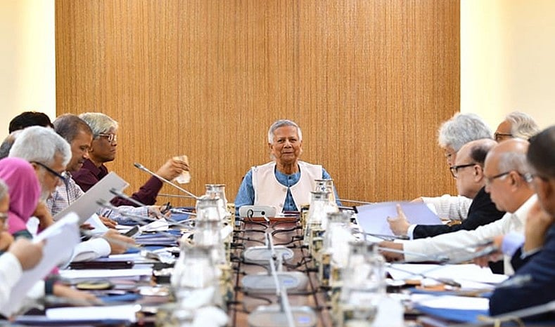 অন্তর্বর্তী সরকারের উপদেষ্টা পরিষদের বৈঠক