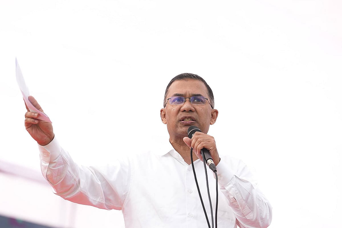 ঢাকা সিটির উত্তর ও দক্ষিণে আগামীকাল রবি ও সোমবার মোট ১৪টি জনসভায় অংশ নেবেন বিএনপির চেয়ারম্যান তারেক রহমান। আজ শনিবার তিনি ঠাকুরগাঁওয়ে নির্বাচনী প্রচারে গেছেন