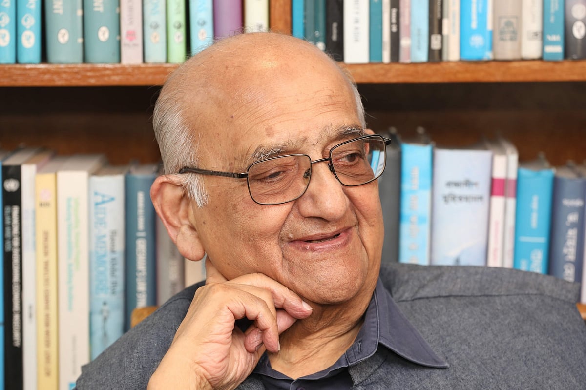 জ্যেষ্ঠ অর্থনীতিবিদ ও জনবুদ্ধিজীবী অধ্যাপক রেহমান সোবহান