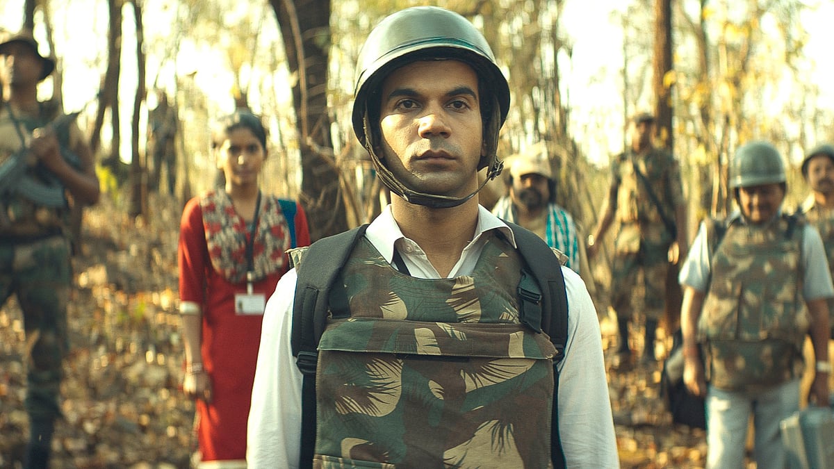 ‘নিউটন’ সিনেমার দৃশ্য। আইএমডিবি