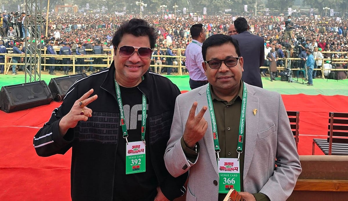 বিএনপির নির্বাচনী প্রচারণায় রবি চৌধুরী, সঙ্গে মনির খানও