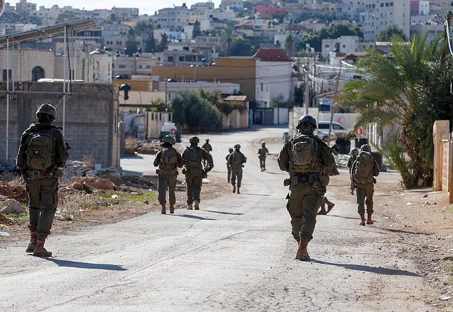 পশ্চিম তীরের তুবাস এলাকায় ইসরায়েলি বাহিনীর অভিযান