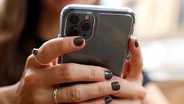 নির্দিষ্ট বার্তা আলাদা করে রাখা যায় গুগল মেসেজেস অ্যাপে