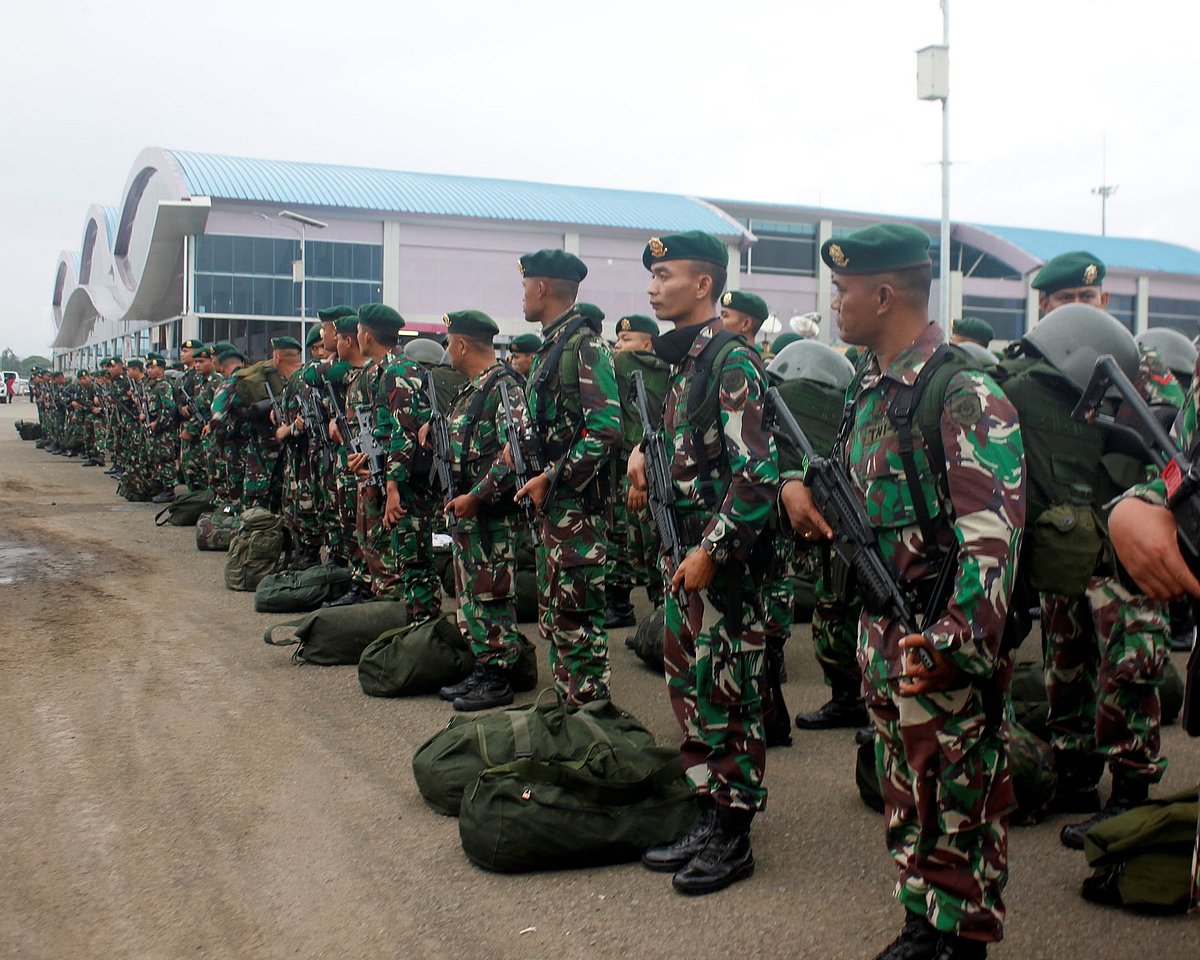 ২০১৯ সালে ডোমিনে এডুয়ার্ড ওসক বিমানবন্দরে ইন্দোনেশীয় সেনাসদস্যরা