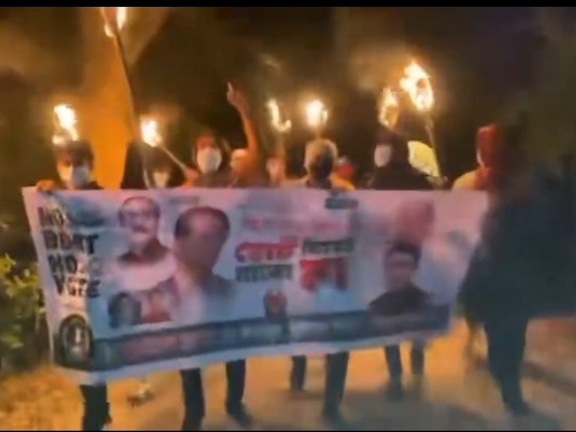 মশাল মিছিলের ভিডিও সামাজিক যোগাযোগমাধ্যম ফেসবুকে ছড়িয়ে পড়েছে