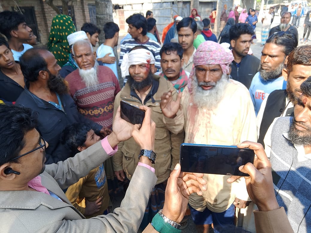 মেহেরপুর-২ (গাংনী) আসনের ভাটপাড়া সরকারি প্রাথমিক বিদ্যালয় কেন্দ্রে প্রবেশের ঘটনা নিয়ে সংঘর্ষে ছয়জন আহত হয়েছেন