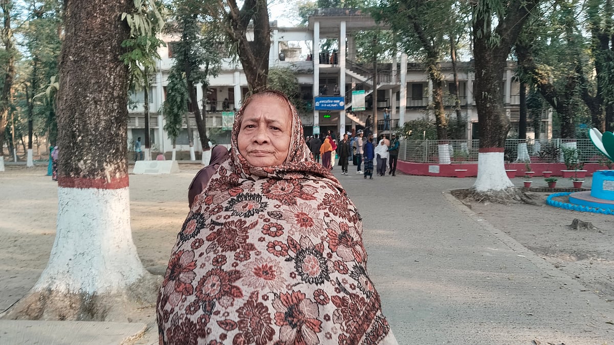 সিলেটের পিটিআই একাডেমিক ভবন ভোটকেন্দ্রে ভোট দেন রানী বেগম। তিনি দেশের প্রতিটি সংসদ নির্বাচনে ভোট দিয়েছেন
