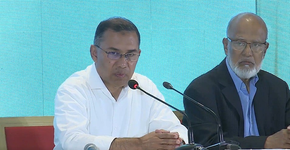 নির্বাচন–পরবর্তী সংবাদ সম্মেলনে বিএনপির চেয়ারম্যান তারেক রহমান। আজ শনিবার বিকেলে রাজধানীর হোটেল ইন্টারকন্টিনেন্টালের বলরুমে