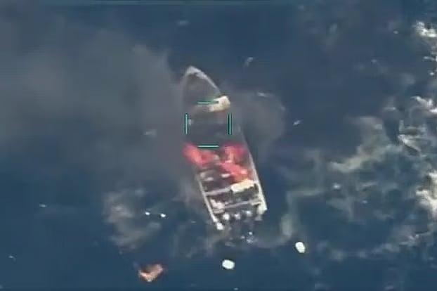 ক্যারিবীয় সাগরে হামলার শিকার হওয়া নৌযানটিতে মাদক বহন করা হচ্ছিল বলে সন্দেহ করা হয়