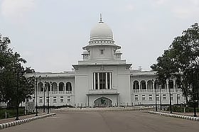 আইনের শাসন একটি সভ্য সমাজের মানদণ্ড