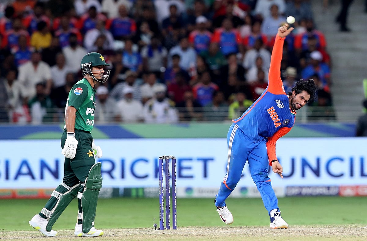বৃষ্টির হুমকিতে কলম্বোয় ভারত-পাকিস্তান টি-টুয়েন্টি বিশ্বকাপ ম্যাচ, সুপার এইটে উঠতে পারে দুই দলই