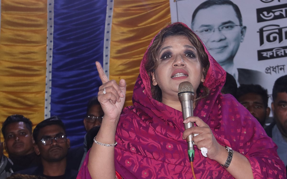 নির্বাচনী প্রচারে শামা ওবায়েদ ইসলাম।