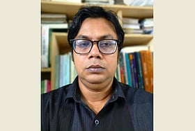 মাদকাসক্তির মতোই ভয়াবহ ইন্টারনেট আসক্তি, উত্তরণের উপায় কী