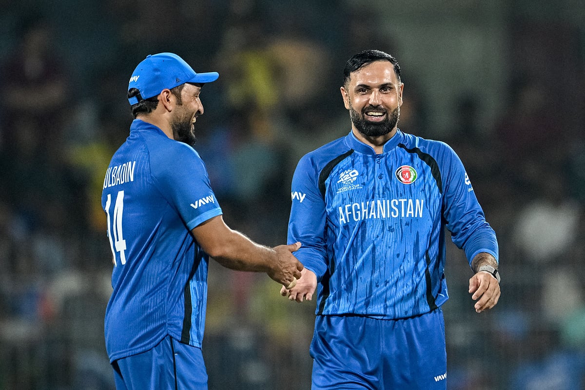 ৪ উইকেট নিয়েছেন নবী