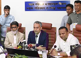 পরিবহনে চাঁদাবাজিকে ‘সমঝোতা’ বলে মন্ত্রী কি বৈধতা দিলেন