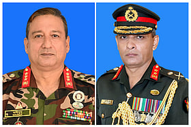 সেনাবাহিনীর উচ্চপর্যায়ে বড় রদবদল