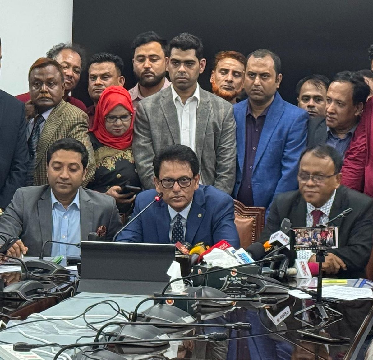 শিক্ষক-কর্মচারী ঐক্যজোটের নেতাদের সঙ্গে মতবিনিময় সভায় বক্তব্য দেন শিক্ষামন্ত্রী। শিক্ষা মন্ত্রণালয়, সচিবালয়, ঢাকা