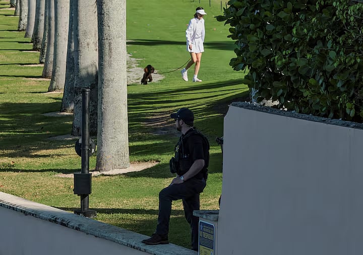 ফ্লোরিডার পাম বিচে ডোনাল্ড ট্রাম্পের মার-এ-লাগো রিসোর্ট, ২৮ ডিসেম্বর, ২০২৫