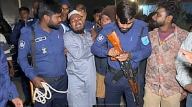 রাজবাড়ীতে কোমরে রশি নিয়ে বাবার জানাজায় ছাত্রদল নেতা