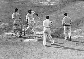 ব্র্র্যাডম্যান শেষ ইনিংসে কত রান করেছিলেন—আপনি ঠিক জানেন তো