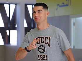 বিলিয়নিয়ার রোনালদো ক্লাবের শেয়ার কিনে যেভাবে অবসরের প্রস্তুতি নিচ্ছেন