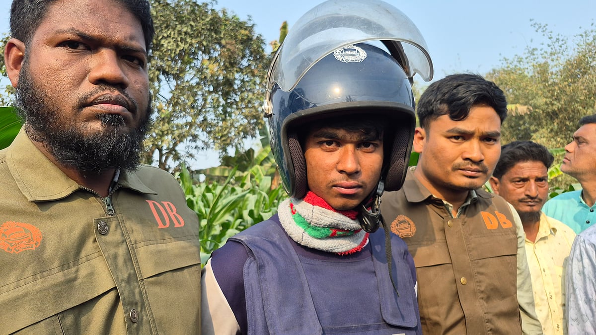 দিনাজপুরের নবাবগঞ্জে শিশু সিরাজুল আল সামস হত্যাকাণ্ডের ঘটনায় গ্রেপ্তার আমানুর ইসলাম ওরফে আমান