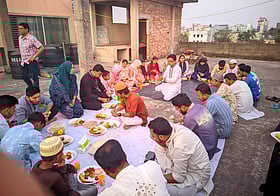 রোজার শিক্ষা ও সংযমের বার্তা নিয়ে খুলনা বন্ধুসভার ইফতার