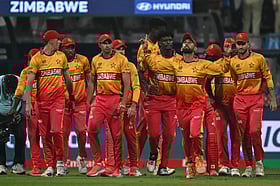 ভারতে আটকা পড়েছেন জিম্বাবুয়ের ক্রিকেটাররা