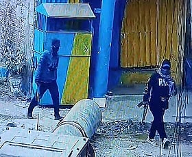 সন্ত্রাসীদের দলে প্রশিক্ষিত শুটার, দুশ্চিন্তায় পুলিশ