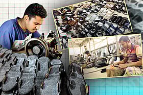 ঈদ সামনে, কালুহাটিতে হাতে তৈরি জুতার ধুম