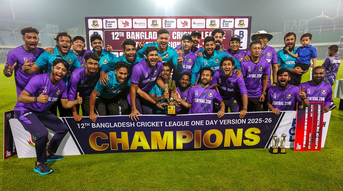 জয়ের পর মধ্যাঞ্চল দল