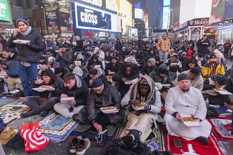 নিউইয়র্কের ইফতার আয়োজন